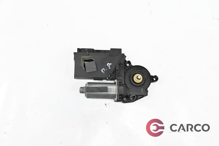 Машинка ел стъкло предна дясна за VW PHAETON седан (3D_) 3.0 V6 TDI 4motion (2002)