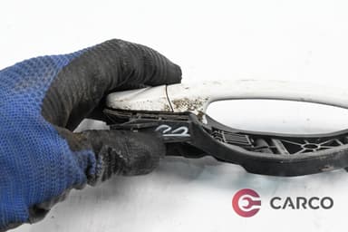 Външна дръжка предна дясна за SKODA OCTAVIA Combi (1Z5) 2.0 TDI 16V (2004 - 2013)