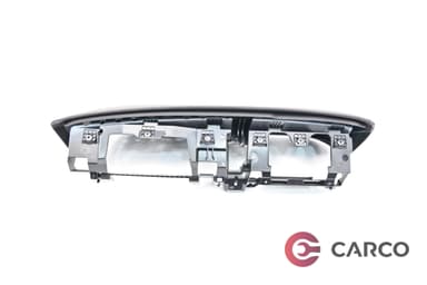 Централна част арматурно табло около дисплей мултимедия за MERCEDES-BENZ S-CLASS седан (W221) S 320 CDI (221.022, 221.122) (2005 - 2013)