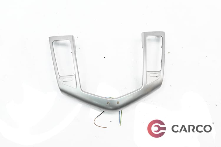Интериорна лайсна около духалки парно за CHEVROLET CRUZE (J300) 1.8 (2009)