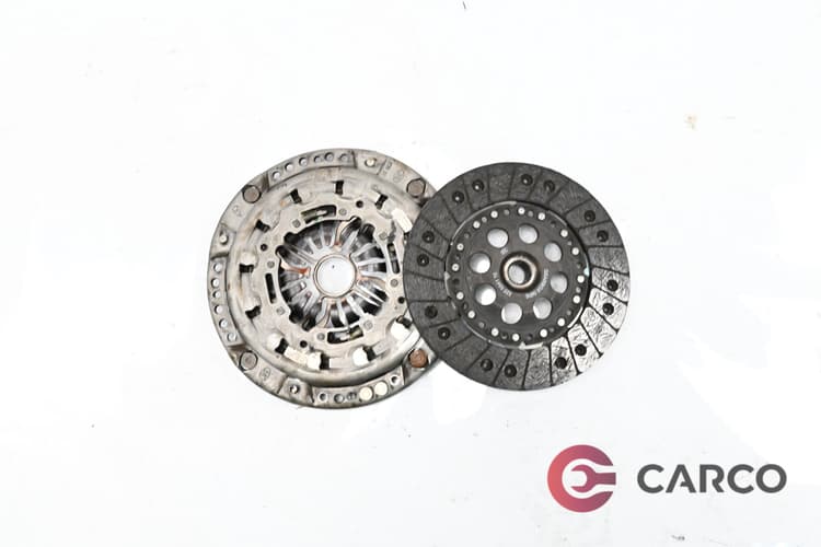 Притискателен и феродов диск за MERCEDES-BENZ B-CLASS (W245) B 200 (245.233) (2005 - 2011)