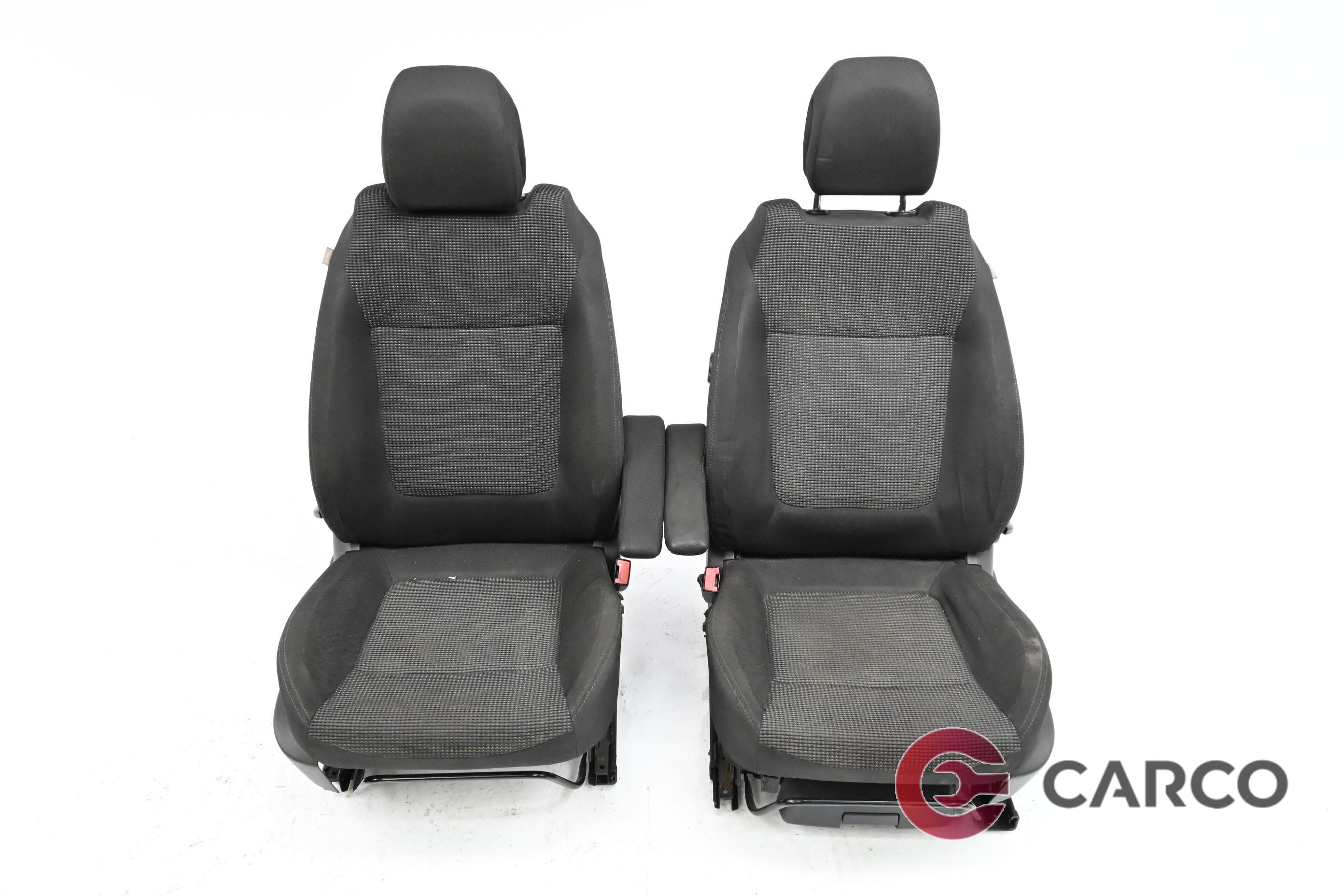 Седалки предни за PEUGEOT 5008 1.6 HDi (2009)