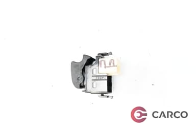 Копче ел стъкло предно дясно за TOYOTA RAV 4 Mk II  Facelift  2.0 D-4D 4WD (2000 - 2005)