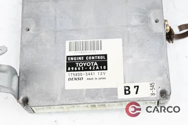 Компютър двигател 89661 42A10 за TOYOTA RAV 4 Mk II  Facelift  2.0 D-4D 4WD (2000 - 2005)
