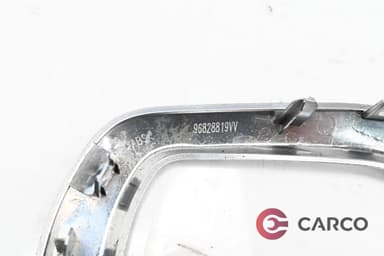 Лайсна около скоростен лост за CITROEN C3 Picasso 1.6 HDi (2009)