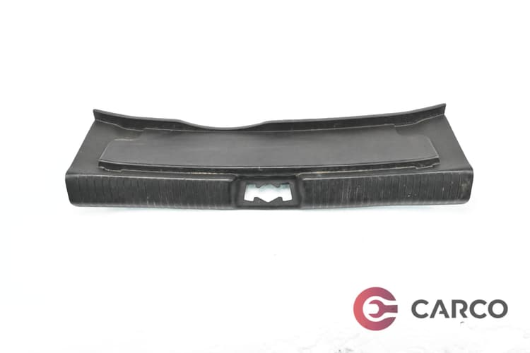 Лайсна около заключалка заден капак за HYUNDAI ix20 (JC) 1.6 CRDI (2010)