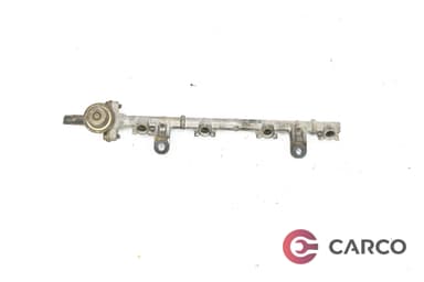 Горивна рейка за TOYOTA YARIS  (SCP1_, NLP1_, NCP1_) 1.0 16V (1999 - 2005)