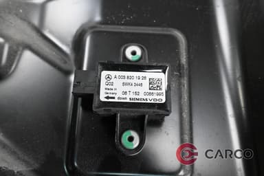 Стъклоповдигач заден десен с панел врата за MERCEDES-BENZ GL-CLASS (X164) GL 450 4-matic (164.871) (2006)