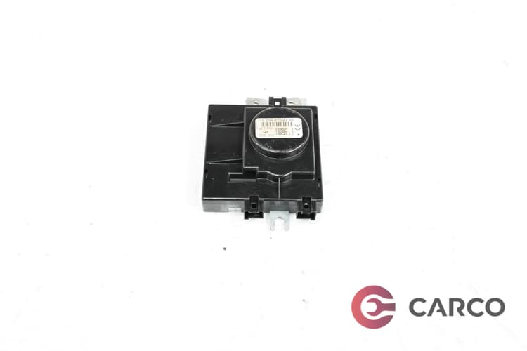 Усилвател антена А2048702789 за MERCEDES-BENZ C-CLASS T-Model (S204) C 220 CDI (204.202) (2007 - 2014)
