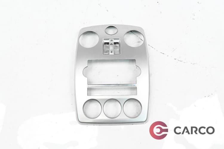 Лайсна около радио за CHRYSLER PT CRUISER Facelift (PT_) 2.2 CRD (2000 - 2010)
