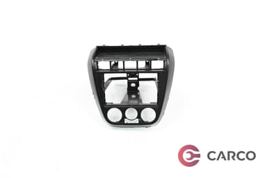 Конзола около парно и мултимедия за VW FOX (5Z1, 5Z3) 1.2 (2003)