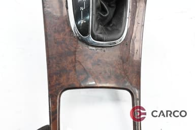 Лайсна около скоростен лост с мехче за MERCEDES-BENZ C-CLASS седан (W203) C 220 CDI (203.008) (2000 - 2007)