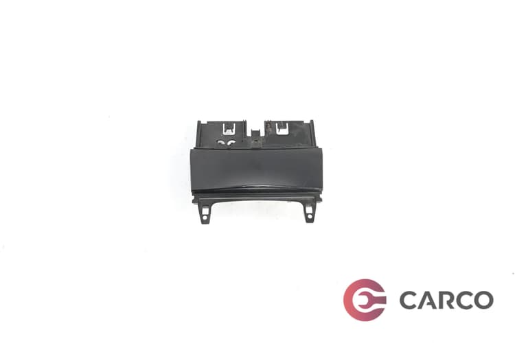 Пепелник с запалка за MERCEDES-BENZ C-CLASS седан (W204) C 220 CDI (204.008) (2007 - 2014)