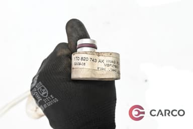 Тръбичка климатик 1Т0820743 за VW CADDY III кутия (2KA, 2KH, 2CA, 2CH) 2.0 EcoFuel (2004)