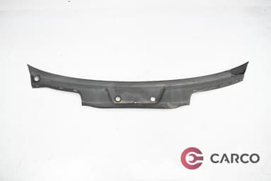 Лайсна под чистачки 7P5819401C за PORSCHE CAYENNE (92A) 3.0 Diesel (2010)