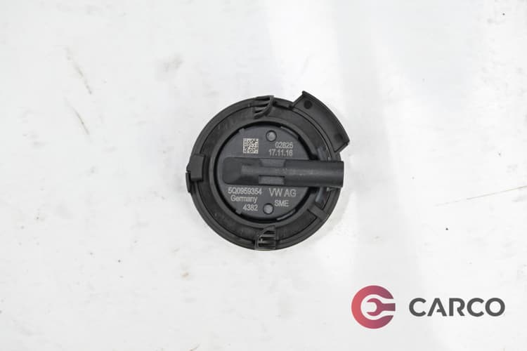 Crash сензор ореден ляв 5Q0959354 за VW GOLF VII (5G1, BE1) 1.4 TSI (2012)
