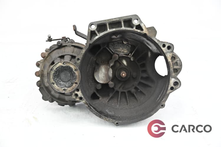 4 Степенна ръчна скоростна кутия 020301107 F за VW GOLF Mk II (19E, 1G1) 1.6 (1983 - 1992)