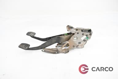 Педали съединител и спирачка за TOYOTA AYGO Facelift (WNB1_, KGB1_) 1.0 (KGB10) (2005)