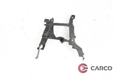 Капак ангренаж 8200958221 за RENAULT KANGOO Express (FW0/1_) 1.5 dCi 75 (2008)
