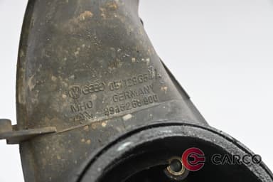 Въздуховод 051129654 A за VW JETTA II седан (19E, 1G2, 165) 1.8 (1983 - 1992)