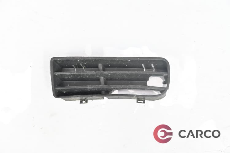 Декоративна решетка лява за VW GOLF Mk IV (1J1) 1.6 (1997 - 2005)