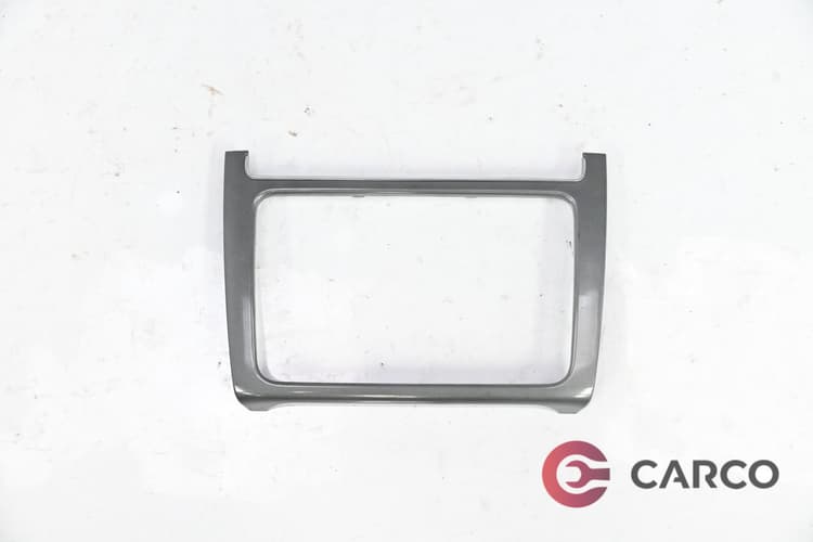 Лайсна около радио CD за VW POLO (6R, 6C) 1.6 TDI (2009 - 2017)