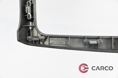 Лайсна около радио CD за VW POLO (6R, 6C) 1.6 TDI (2009 - 2017)