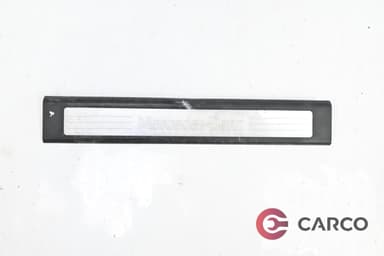 Вътрешен праг преден ляв А1646803335 за MERCEDES-BENZ M-CLASS (W164) ML 320 CDI 4-matic (164.122) (2005)