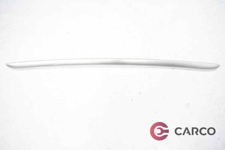 Интериорна лайсна дясна А1646830270 за MERCEDES-BENZ M-CLASS (W164) ML 320 CDI 4-matic (164.122) (2005)