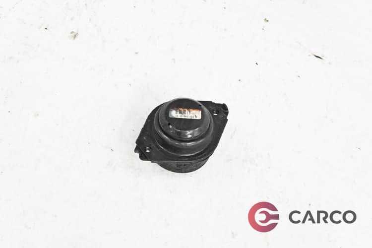 Тампон двигател A 251 240 31 17 за MERCEDES-BENZ M-CLASS (W164) ML 320 CDI 4-matic (164.122) (2005)