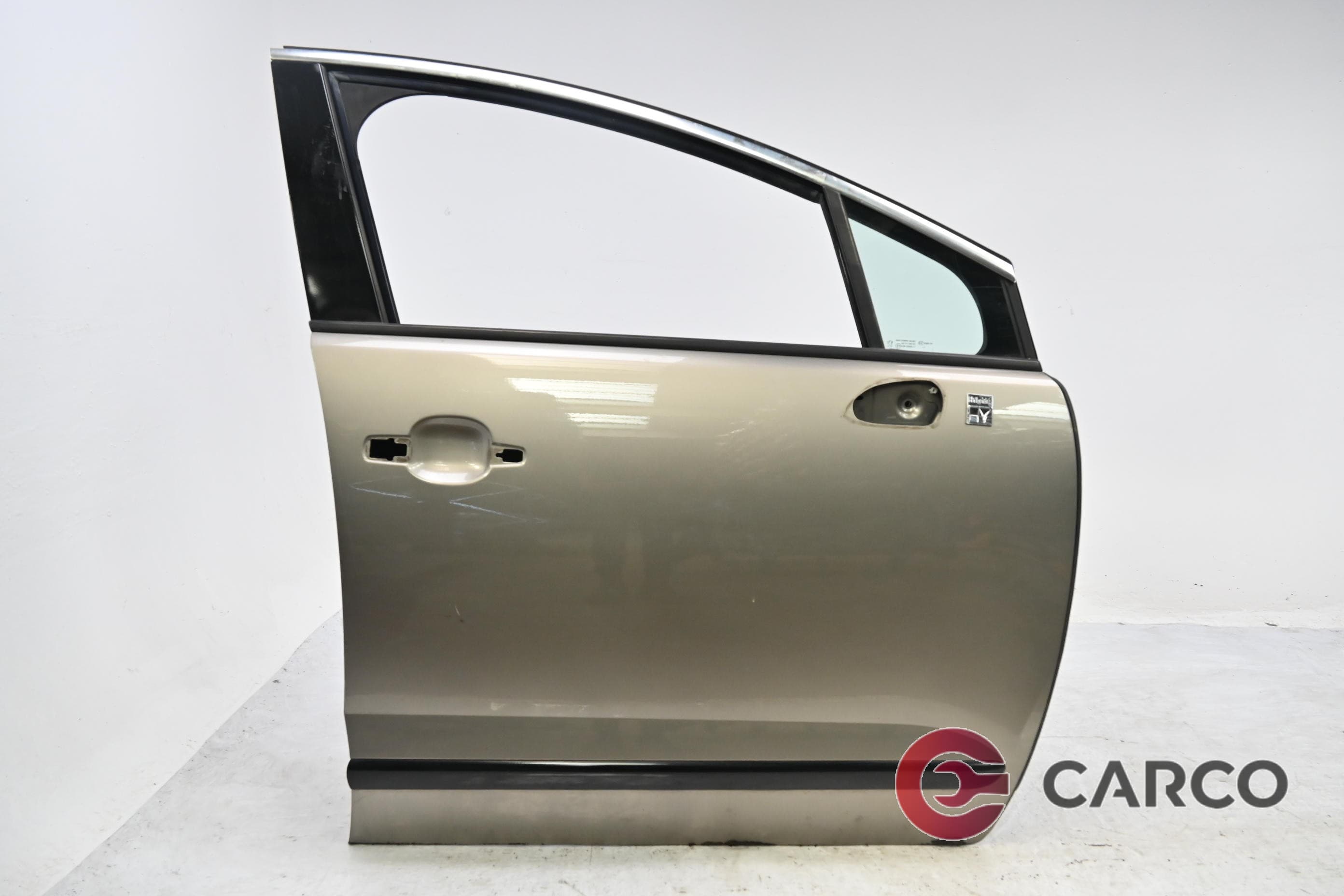Врата предна дясна за PEUGEOT 3008 2.0 HDi Hybrid4 (2009)