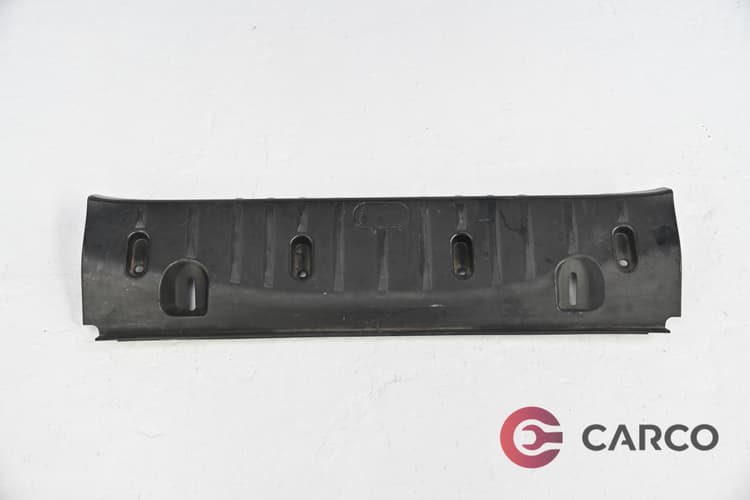 Лайсна около заключалка заден капак за BMW 3 купе (E92) 320 d (2006 - 2013)