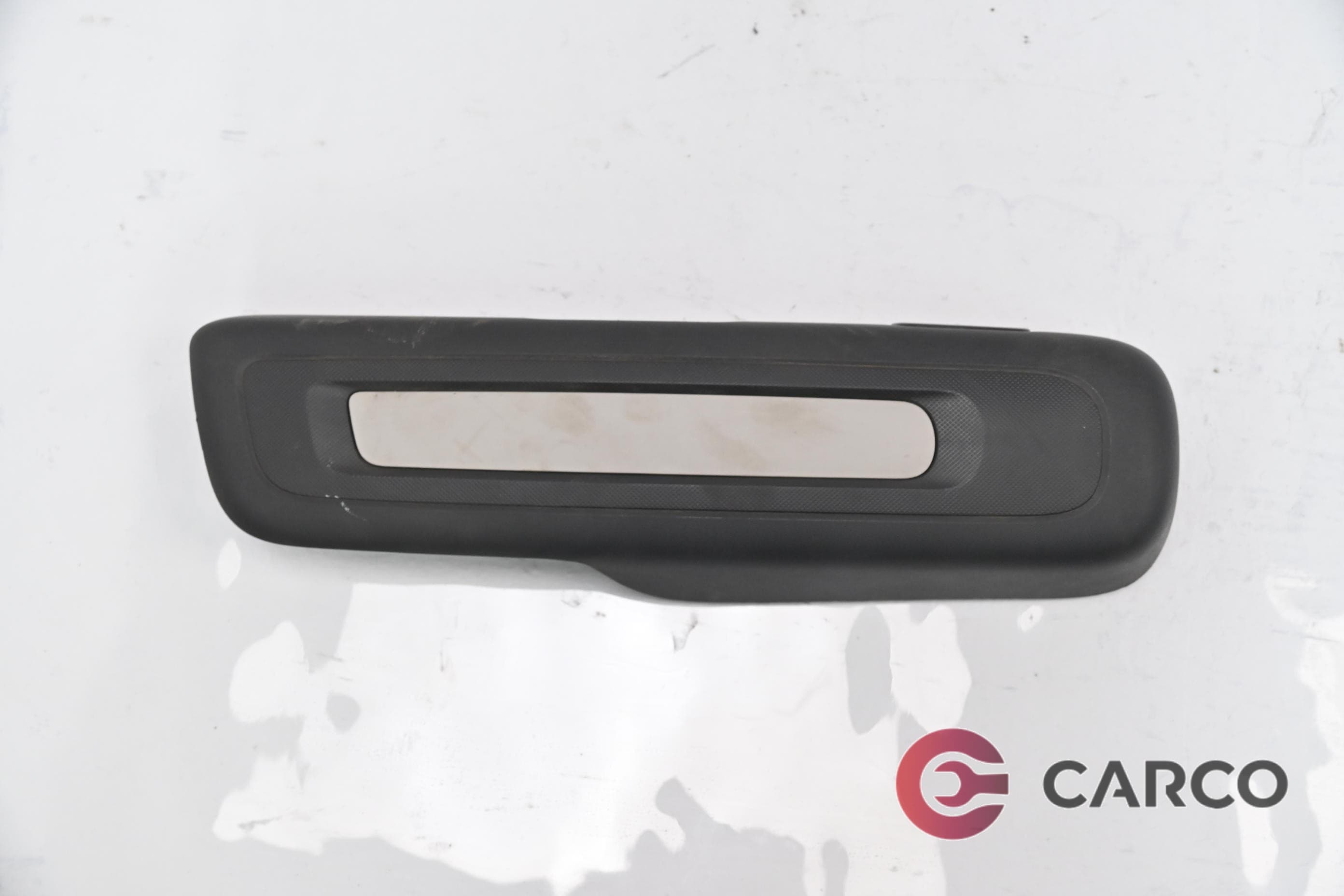 Интериорна лайсна предна лява 9817767877 за Citroen C3 III 1.2 l3 (2016)
