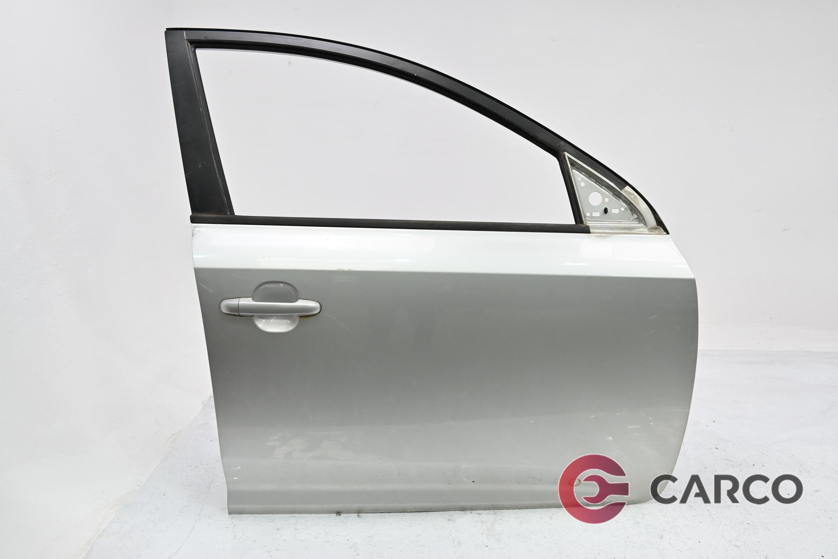 Врата предна дясна за KIA CEE'D хетчбек (ED) 1.4 (2006 - 2012)
