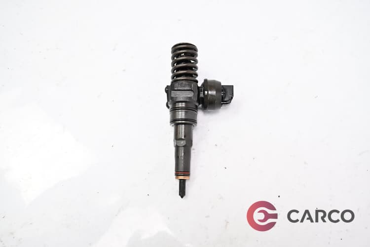 Дюза дизел 038 130 073 AG 27083 за VW TOURAN (1T1, 1T2) 1.9 TDI (2003 - 2010)