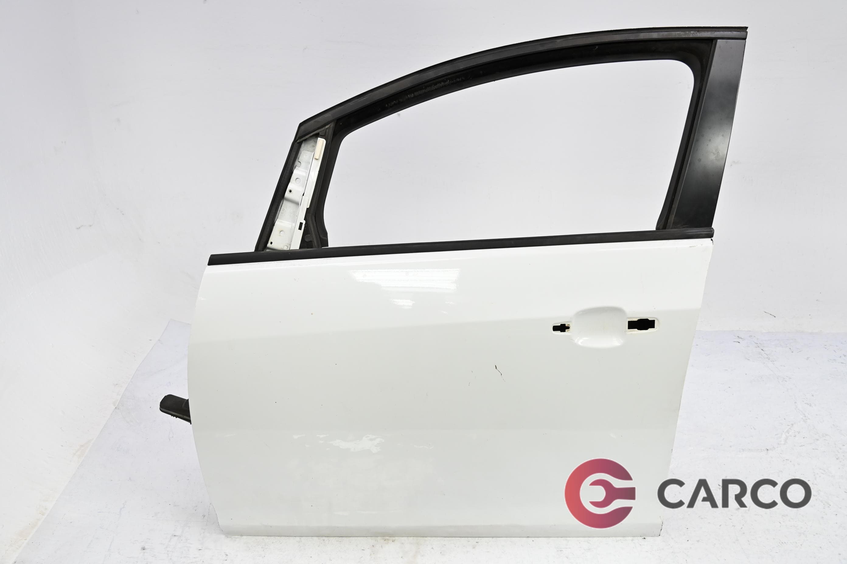 Врата предна лява за OPEL ASTRA J FACELIFT седан 1.6 CDTi (2012)