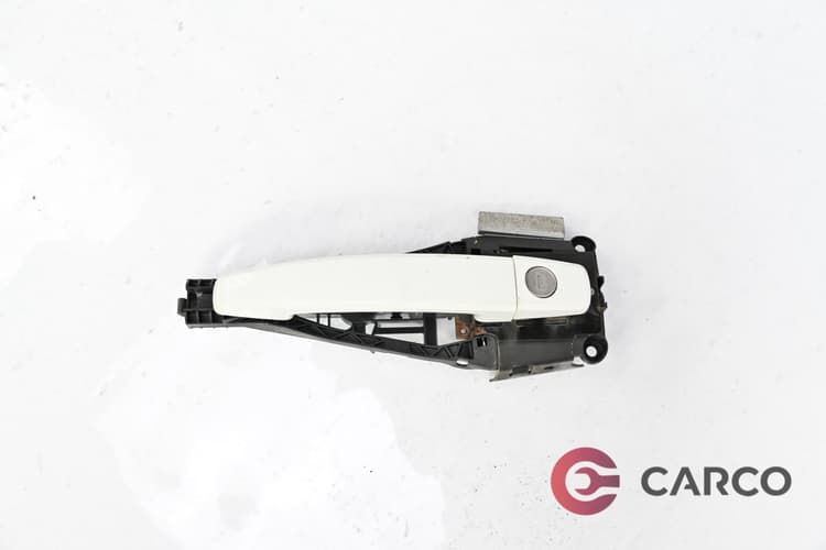 Външна дръжка предна лява за OPEL ASTRA J FACELIFT седан 1.6 CDTi (2012)