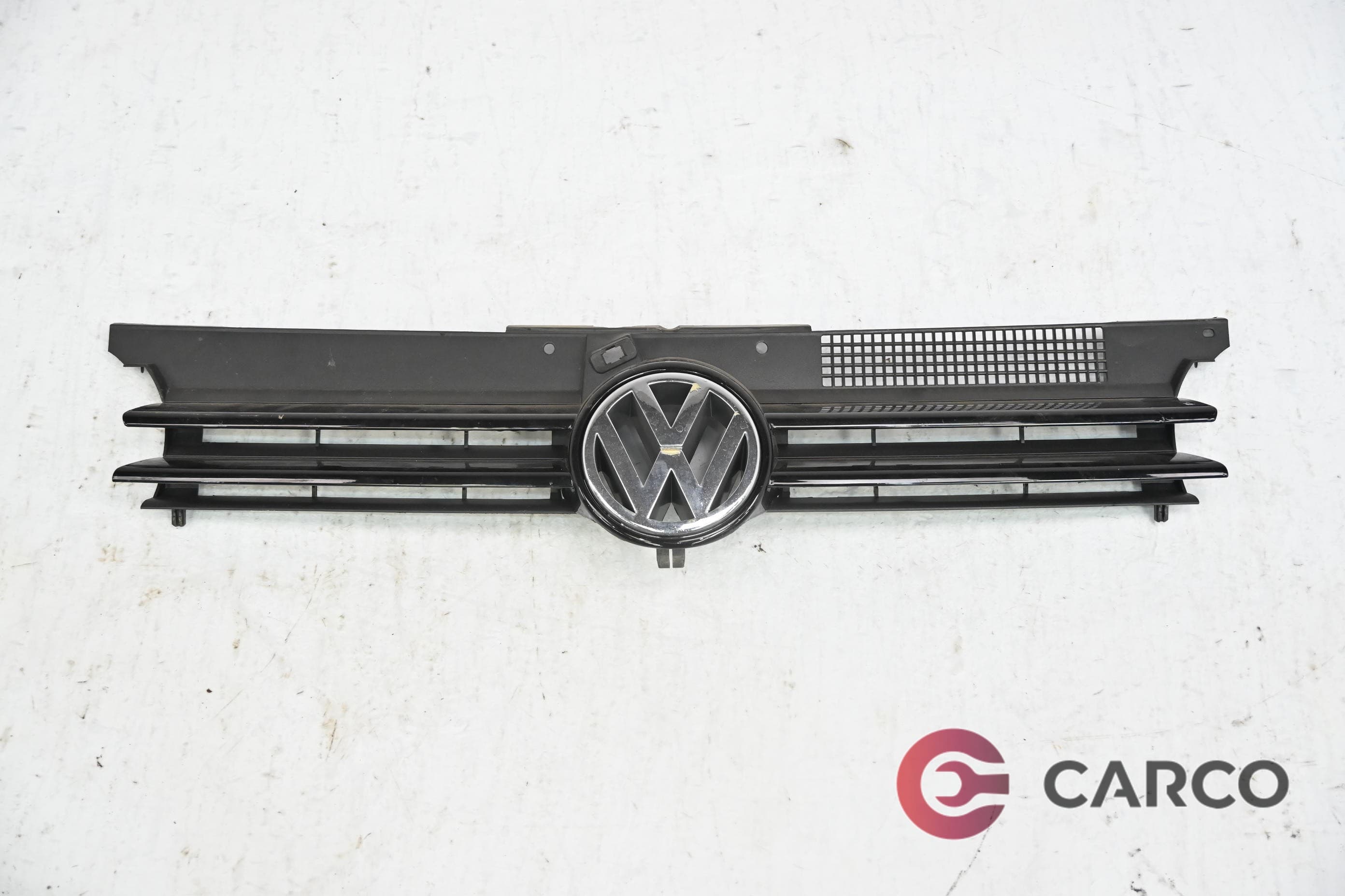 Декоративна решетка с емблема за VW GOLF Mk IV (1J1) 2.3 V5 (1997 - 2005)