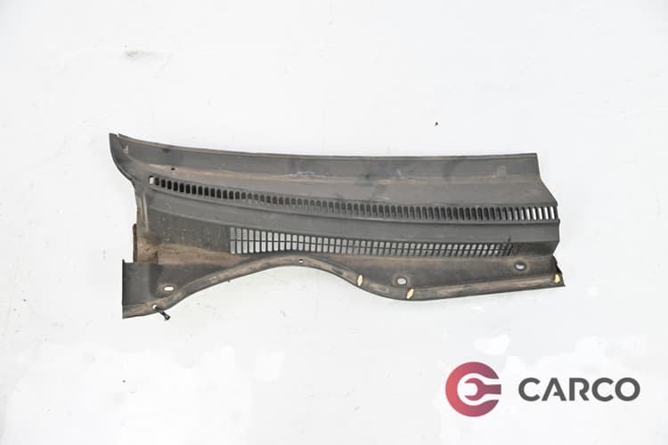Лайсна под чистачки дясна 55708-13040 за TOYOTA COROLLA Verso (ZDE12_, CDE12_) 2.0 D-4D (2001 - 2004)