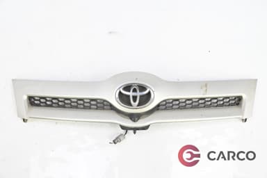 Декоративна решетка с емблема 53111-132 за TOYOTA COROLLA Verso (ZDE12_, CDE12_) 2.0 D-4D (2001 - 2004)