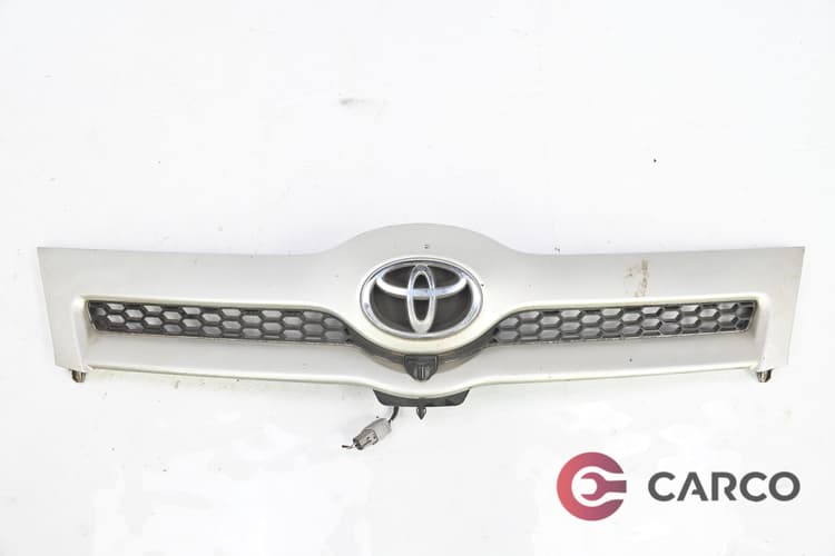 Декоративна решетка с емблема 53111-132 за TOYOTA COROLLA Verso (ZDE12_, CDE12_) 2.0 D-4D (2001 - 2004)