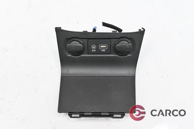 12V изходи & AUX и USB портове за HYUNDAI i20 (GB) 1.0 T-GDI (2014)
