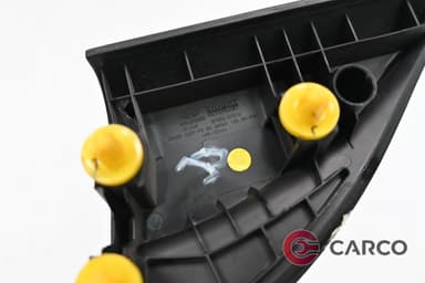 Интериорна лайсна дясна 87660-C7010 за HYUNDAI i20 (GB) 1.0 T-GDI (2014)