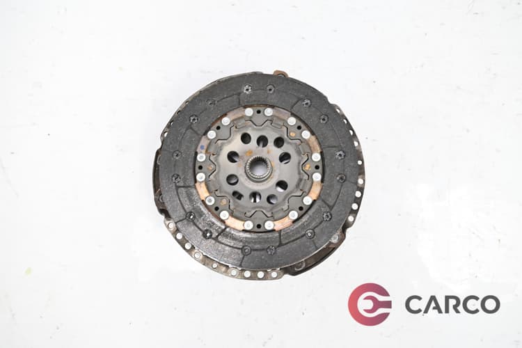 Притискателен и феродов диск за AUDI TT (8N3) 1.8 T (1998 - 2006)