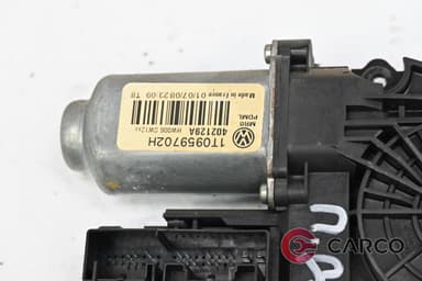 Машинка ел стъкло предна дясна за VW CADDY III комби (2KB, 2KJ, 2CB, 2CJ) 2.0 SDI (2004)