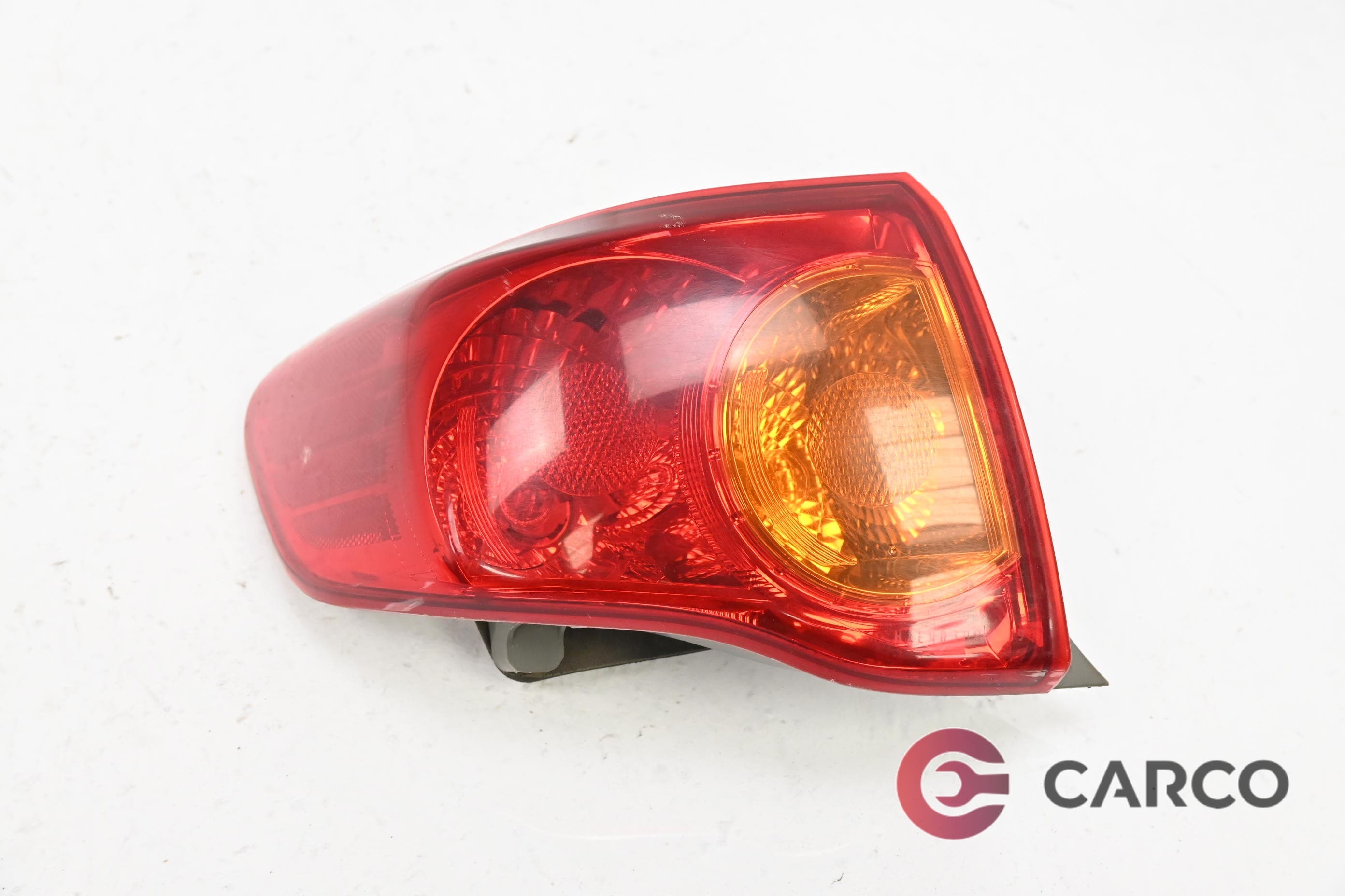 Стоп външен ляв за TOYOTA COROLLA седан (E15_) 1.4 D-4D (2006)