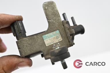 Вакуум клапан 25819-33030 за TOYOTA COROLLA седан (E15_) 1.4 D-4D (2006)