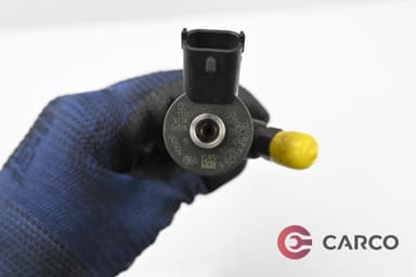 Дюза дизел 23670-33040/F5D0A410 за TOYOTA COROLLA седан (E15_) 1.4 D-4D (2006)