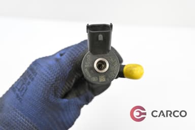 Дюза дизел 23670-33040/F7DE80B0B за TOYOTA COROLLA седан (E15_) 1.4 D-4D (2006)