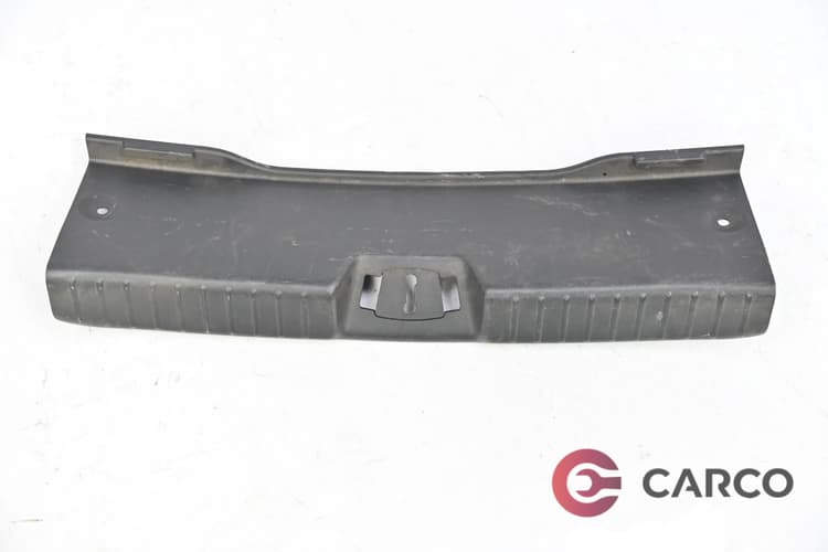 Лайсна около заключалка заден капак за HYUNDAI i30 (FD) 1.6 (2007 - 2012)